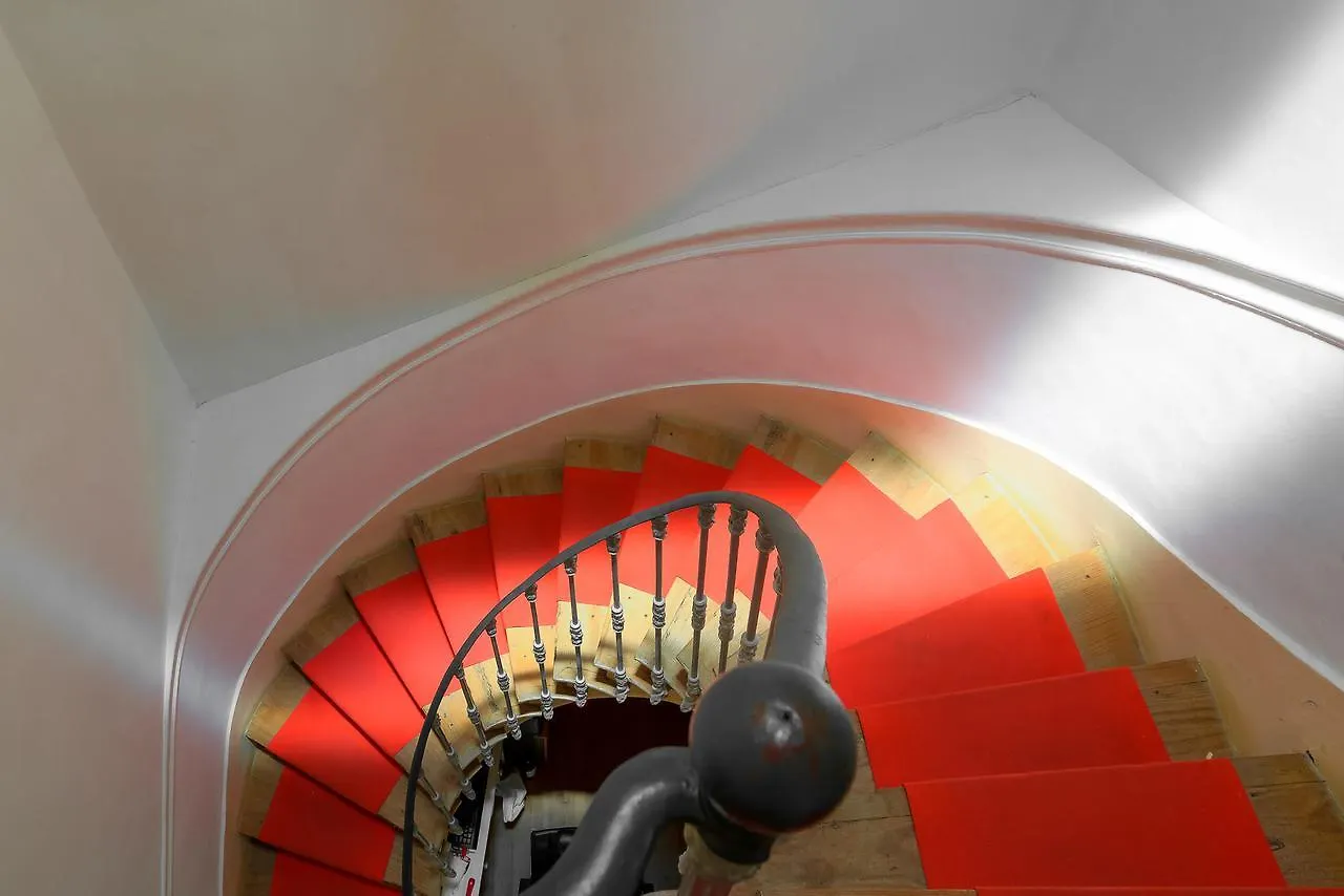 Suntrap Hostel Lagos